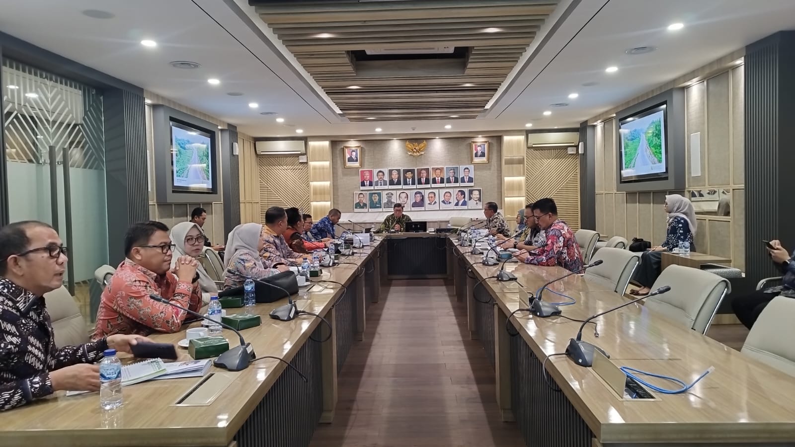 Plt Gubernur Sumbar Audy Joinaldy Usulkan Perlibatan Bank Nagari dalam Pembiayaan Proyek Fly Over Sitinjau Lauik