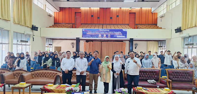 UPT PKK UNP Workshop Strategi Pemasaran Produk Usaha Program Mahasiswa Wirausaha