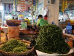 Cabai Hijau dan Bawang Merah Turun Harga di Padang Panjang