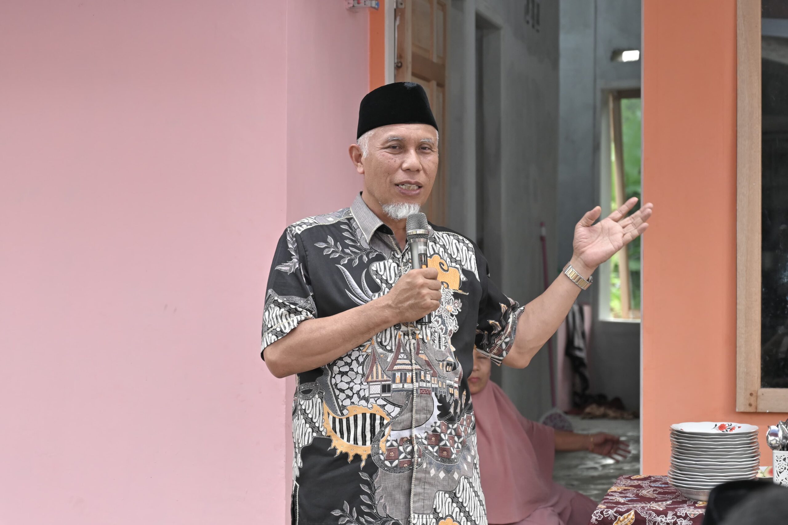 BPS Rilis Tingkat Kemiskinan Sumbar di Angka 5,42 Persen, Gubernur Mahyeldi Ansharullah : Penurunan Terbesar 10 Tahun Terakhir
