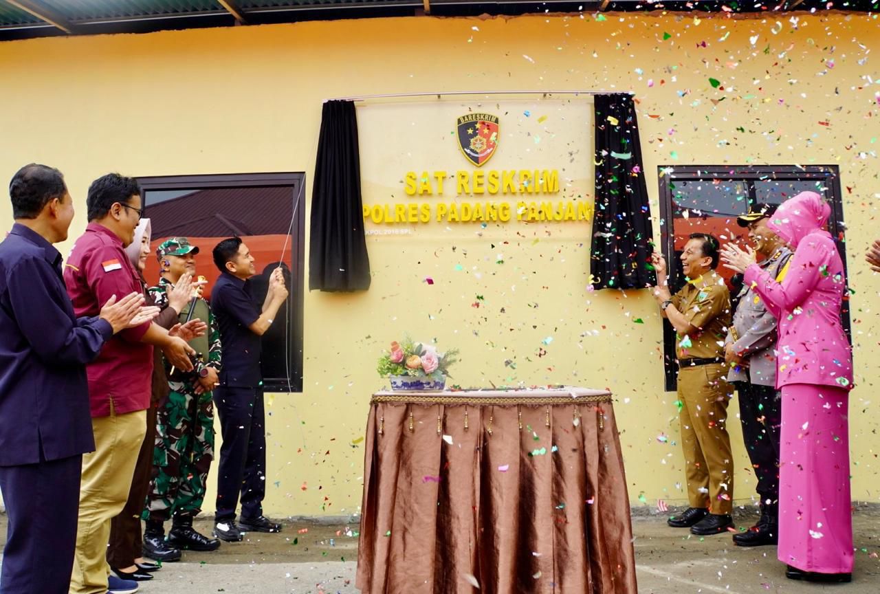 Bersama Forkopimda, Kapolres Padang Panjang Resmikan Gedung Satreskrim dan Mulai Pembangunan Gedung Tathya Daraka