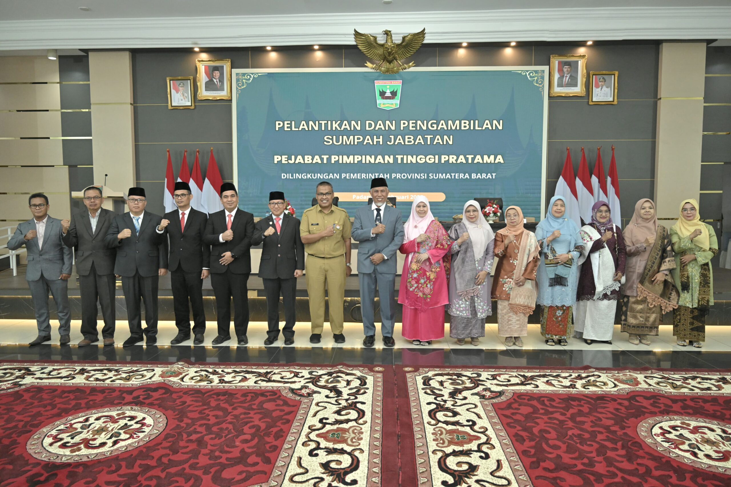 Gubernur Mahyeldi Ansharullah Tekankan Pentingnya Inovasi dan Ketaatan Hukum Saat Lantik Enam Kepala OPD di Lingkup Pemprov Sumbar