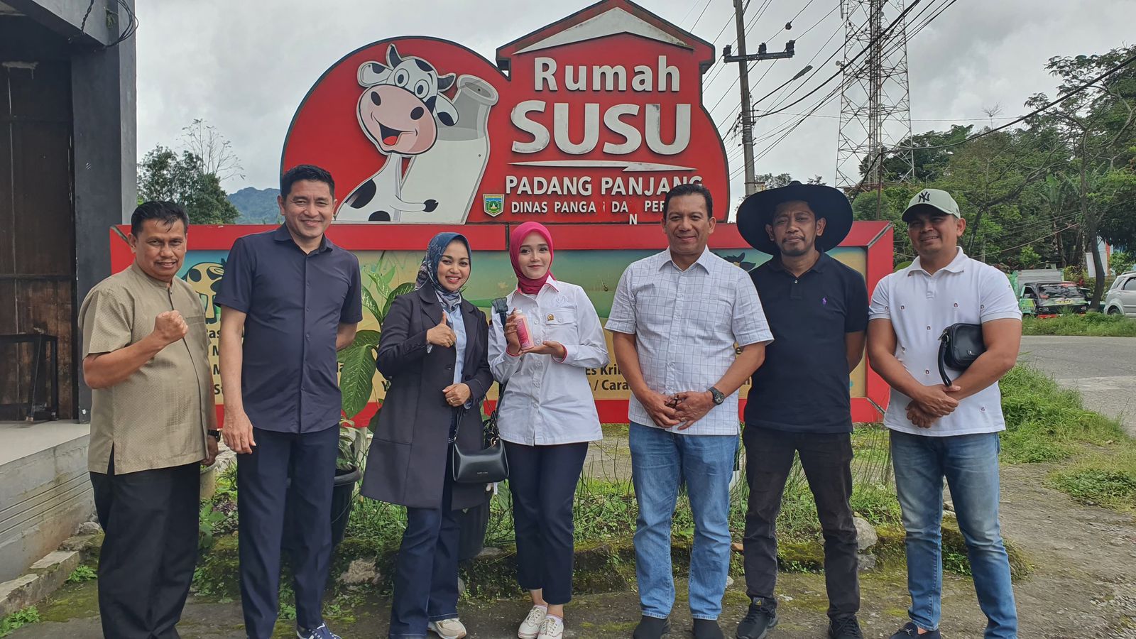 Kunjungi Padang Panjang, Pj Wali Kota Sonny Budaya Putra Bersama Anggota DPRD Sampaikan Aspirasi kepada Anggota DPD RI
