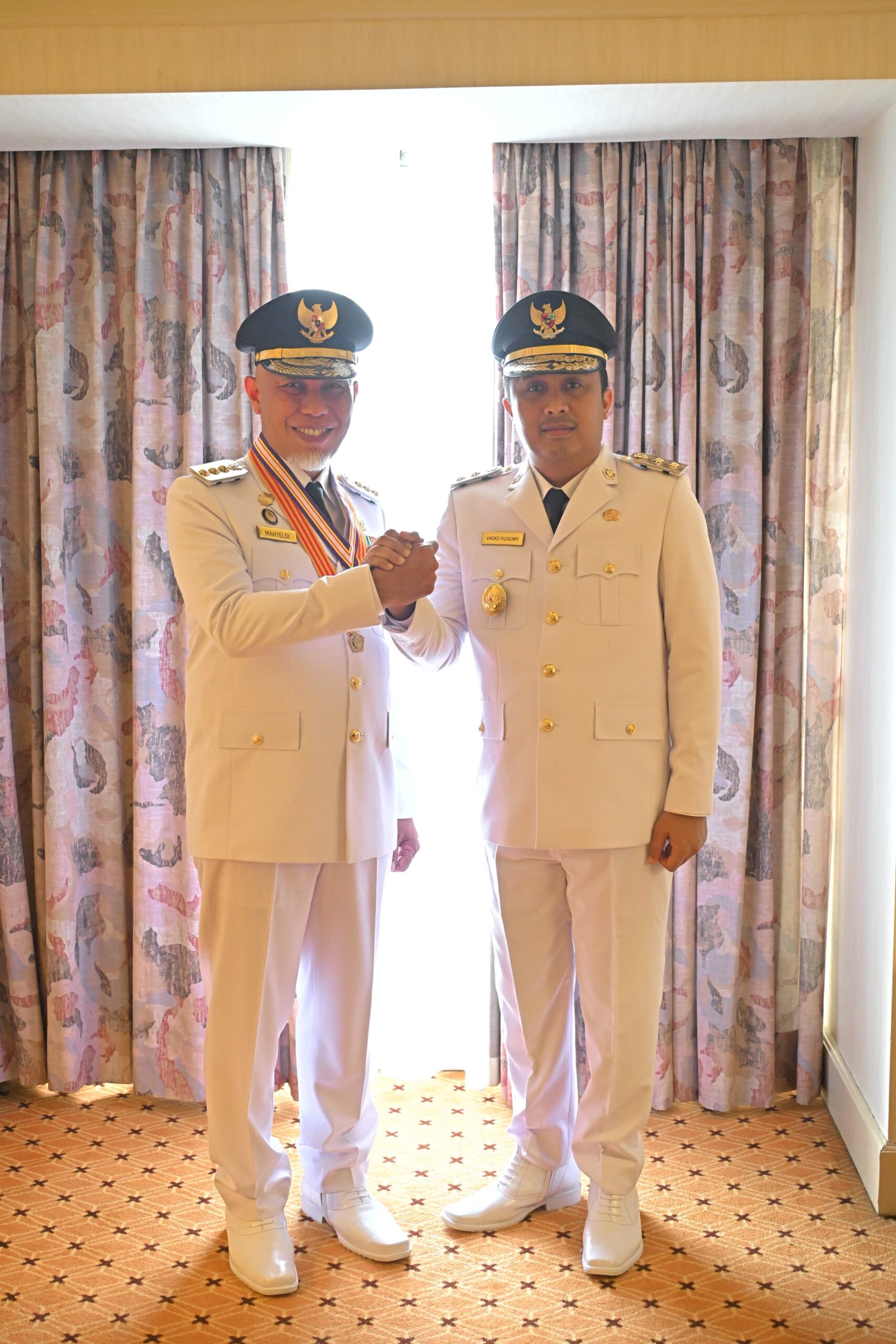 Presiden Prabowo Subianto Resmi Melantik, Gubernur Mahyeldi Ansharullah dan Wagub Vasko Ruseimy Langsung Bergerak Cepat Membangun Sumatera Barat