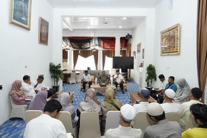 Bupati Tanah Datar Eka Putra Audiensi dan Silaturahmi Bersama Perwakilan Pedagang Pasar