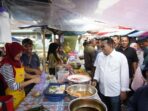 Bupati Tanah Datar Eka Putra Tinjau Pasar Pabukoan