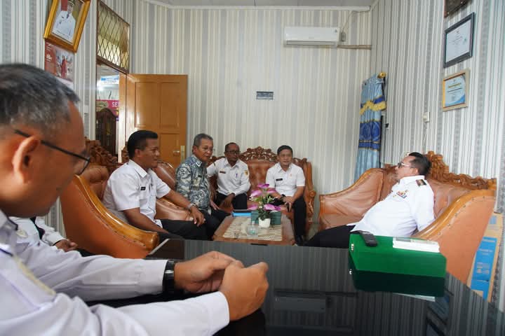 Pemerintah Kabupaten Tanah Datar Tertibkan Warung Makan Beroperasi Siang Hari