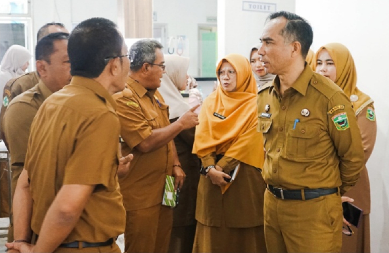 Sekda Medison Inspeksi Mendadak ke RSUD Arosuka Pastikan Pelayanan Optimal