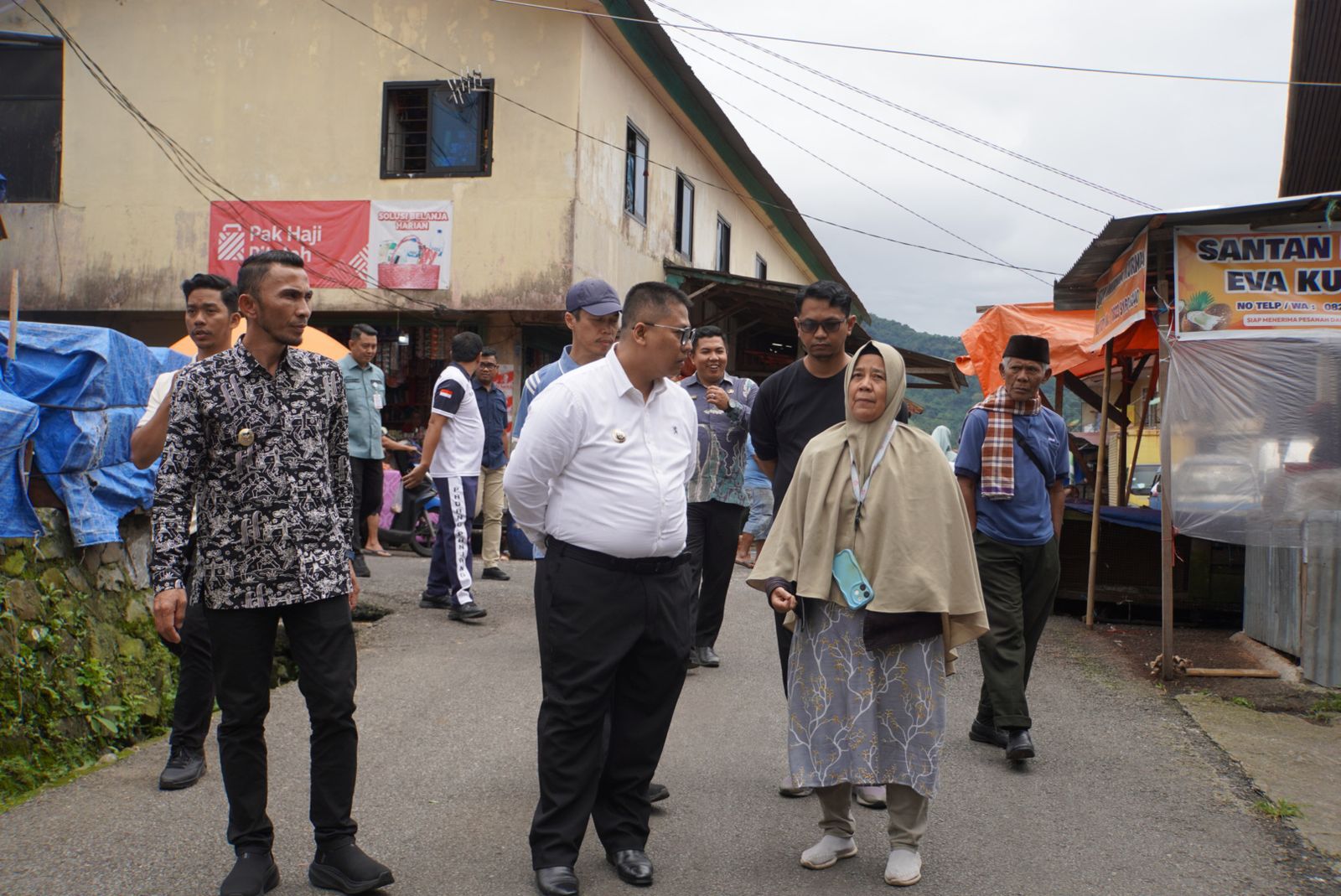 Tinjau Pasar Pusat, Wako Hendri Arnis dan Wawako Allex Saputra Dengarkan Keluhan Pedagang
