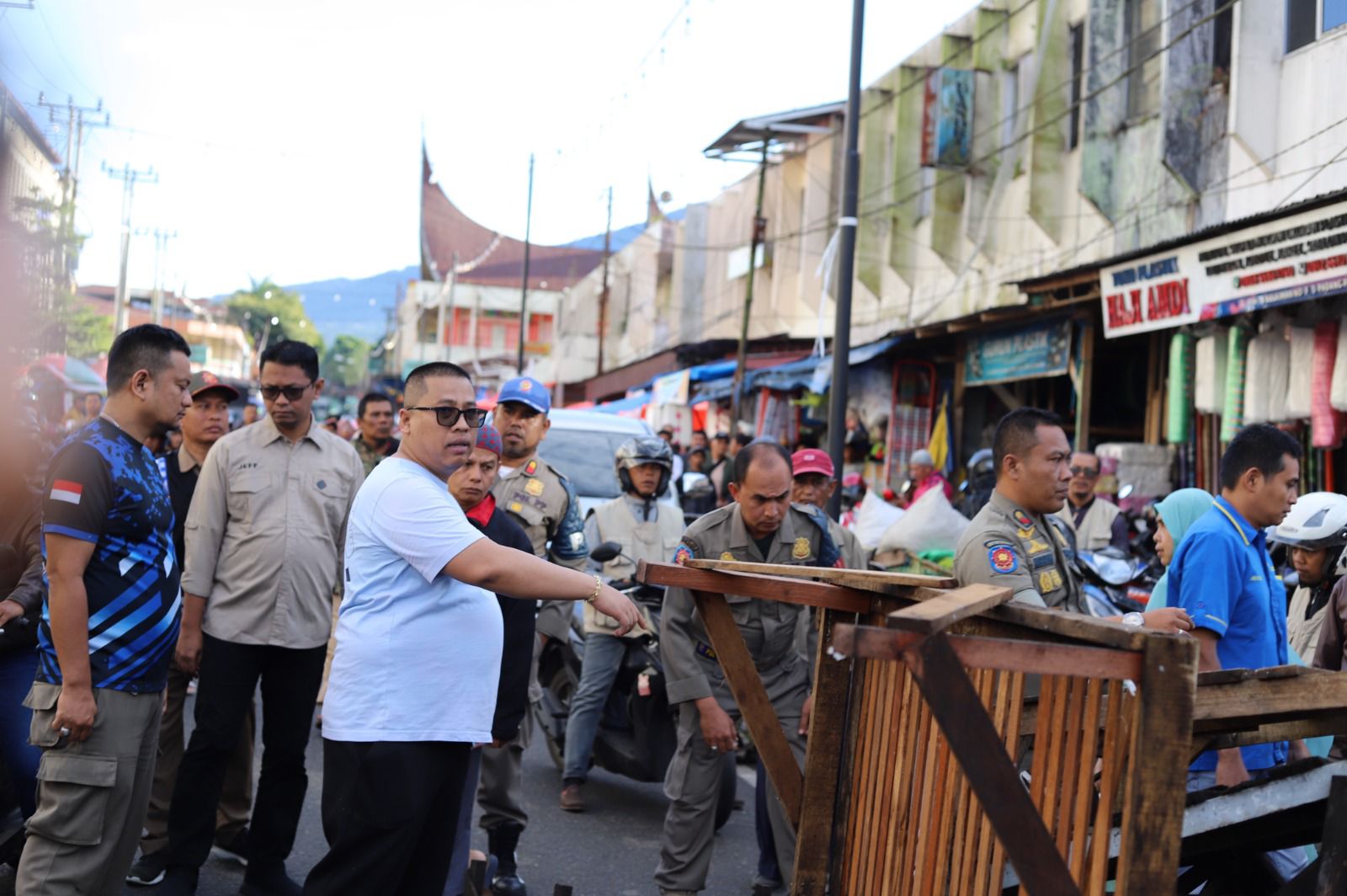Area Parkir Barat Kembali Berfungsi, PKL Dipindah ke Tiga Lokasi