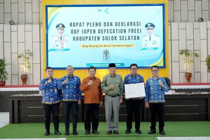 Deklarasikan Gerakan Stop BAB Sembarangan Demi Wujudkan Hidup Sehat dan Bersih di Kabupaten Solok Selatan