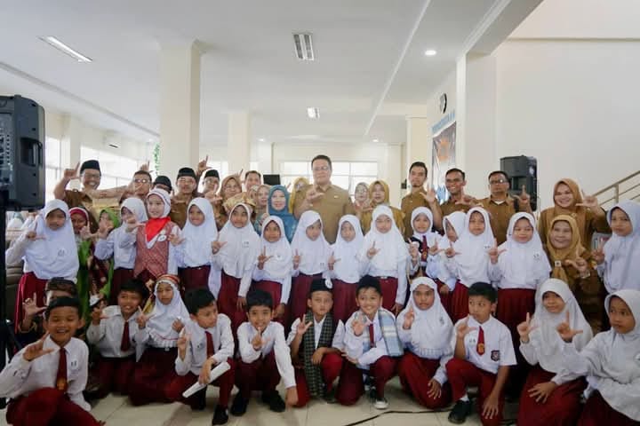 Dinas Perpustakaan dan Arsip Tanah Datar Gelar Lomba Bercerita Tingkat SD