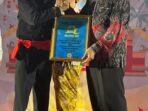 Gubernur Sumbar Mahyeldi Ansharullah Terima IHSA Award 2025 Tokoh Pengembangan Usaha Homestay Wilayah Provinsi Gubernur Sumbar Mahyeldi Ansharullah Terima IHSA Award 2025 Tokoh Pengembangan Usaha Homestay Wilayah Provinsi