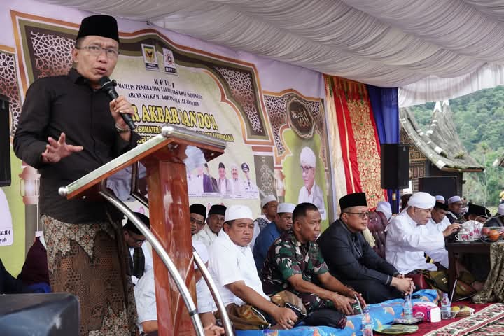 Jamaah Pengajian Tauhid Tasawuf Indonesia Gelar Zikir Dan Doa Bersama, Wabup Tanah Datar Ahmad Fadly : Mari Berzikir dan Berdoa