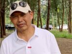Lukisan Kaligrafi Karya Harisman Berdakwah Tentang Orang Yang Tuli Lukisan Kaligrafi Karya Harisman Berdakwah “Tentang Orang Yang Tuli”