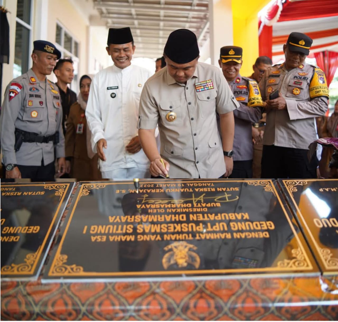 Bupati Dharmasraya Sutan Riska Resmikan Kantor Wali Nagari Sungai Duo