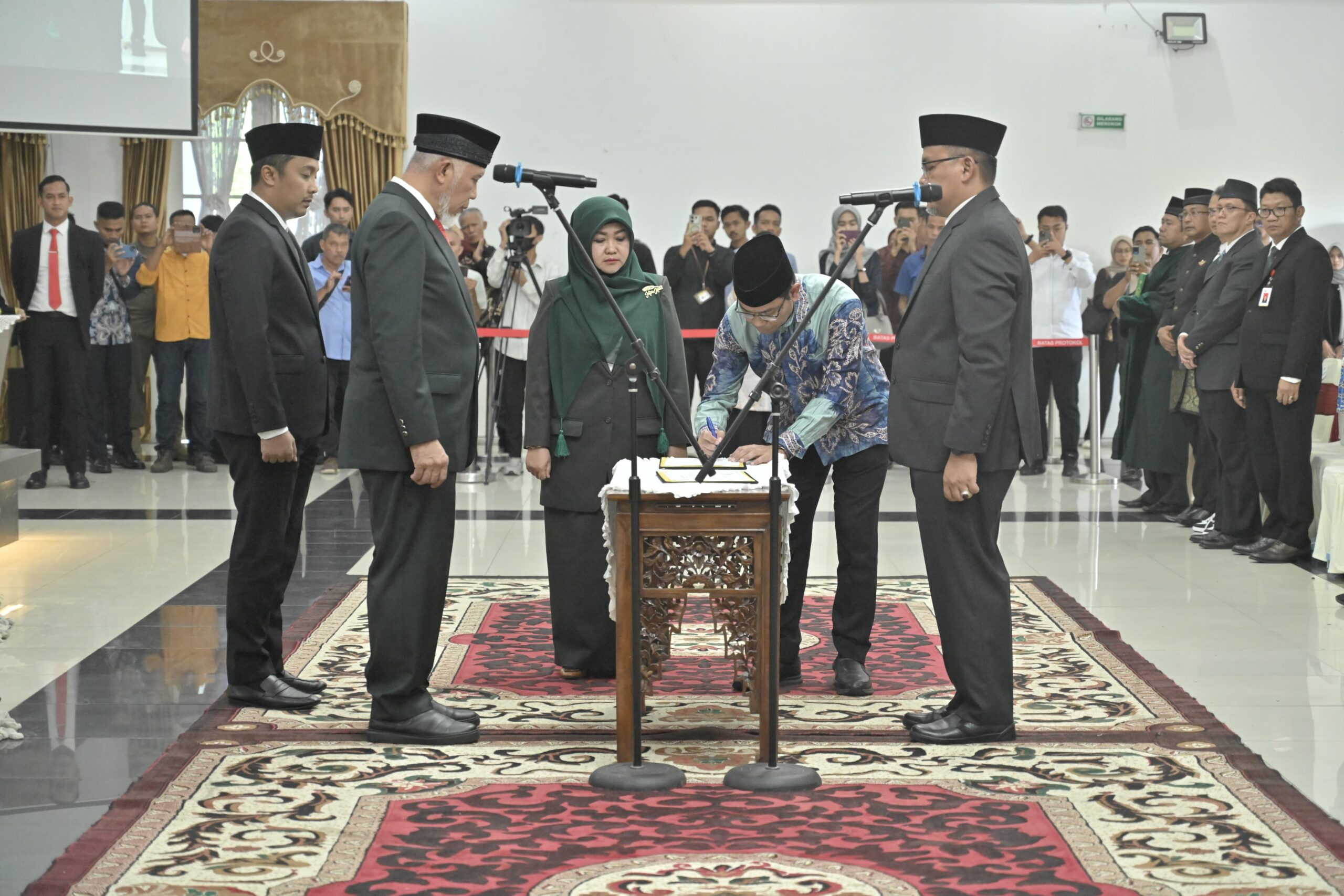 Gubernur Mahyeldi Ansharullah Apresiasi Yozarwardi, Penjabat Sekda Kerja Senyap Tapi Berdampak
