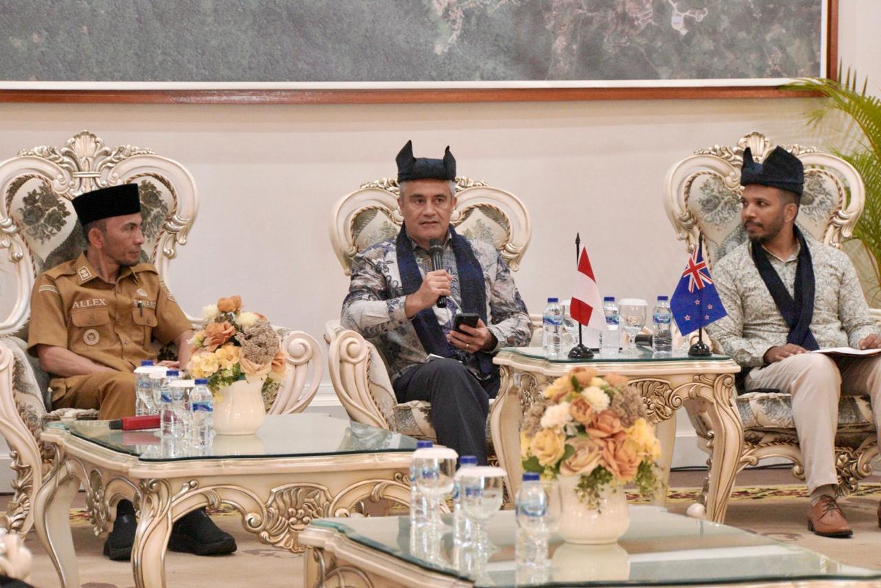 Perkuat Kemitraan, Wawako Padang Panjang Allex Saputra Sambut Duta Besar Selandia Baru dan Direktur Fonterra