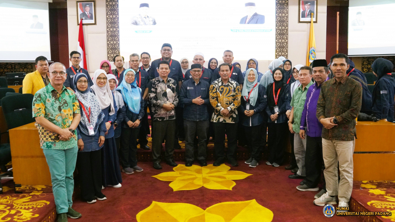 Perkuat Kerjasama Internasional, Majlis Profesor Universiti Utara Malaysia Kunjungi Universitas Negeri Padang