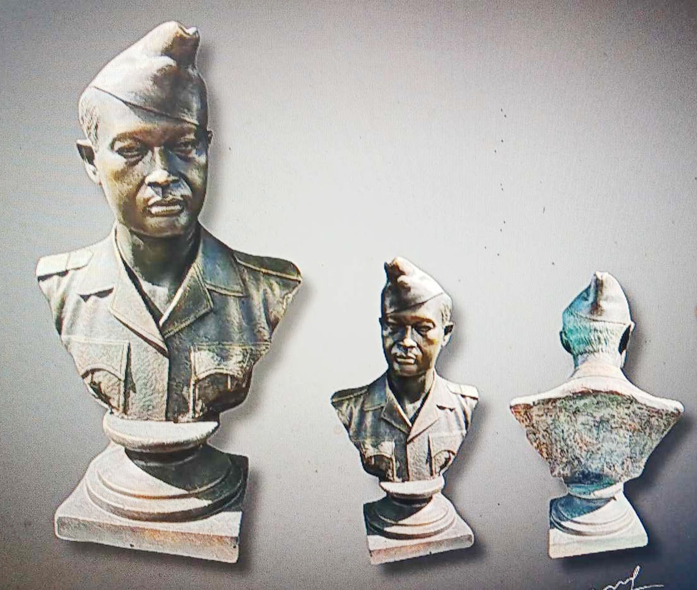 Prototype handicraft karya Yulhendri dengan obyek sosok pejuang 