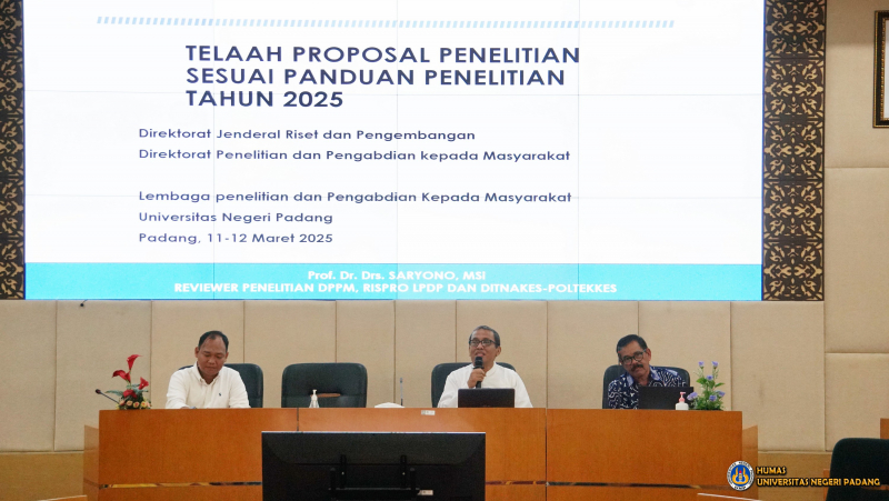 Universitas Negeri Padang Gelar Coaching Clinic Reviewer Tingkatkan Kualitas Penelitian