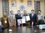 Universitas Negeri Padang Jalin Kerja Sama Internasional dengan Ban Kaew dan Wat Khao Sukim di Thailand Universitas Negeri Padang Jalin Kerja Sama Internasional dengan Ban Kaew dan Wat Khao Sukim di Thailand
