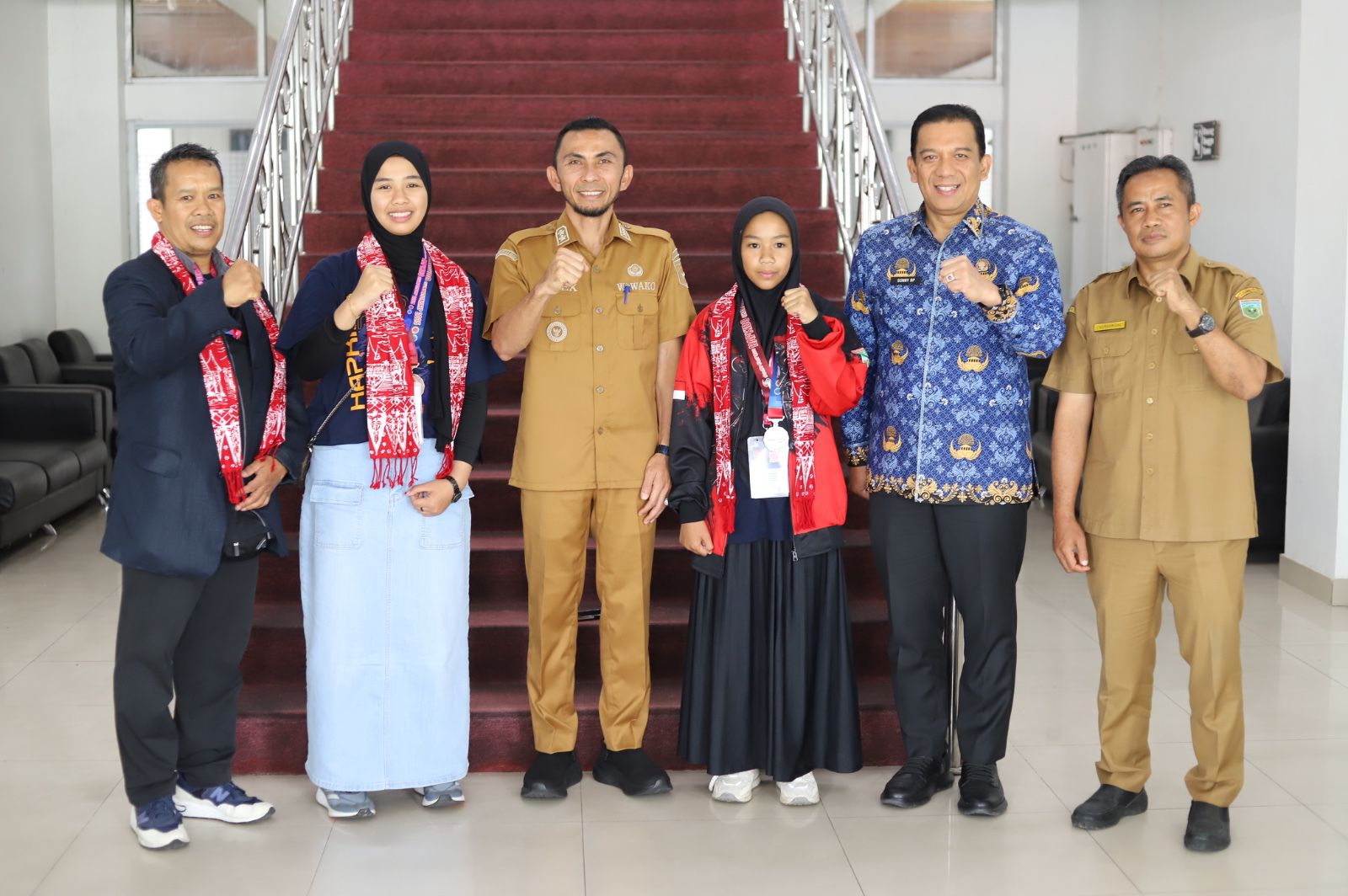 Wawako Padang Panjang Allex Saputra Apresiasi Najla Syakira Djamily dan Zawata Afnani Bastra Atlit Hapkido Raih Medali di Kejuaraan Asia Tenggara