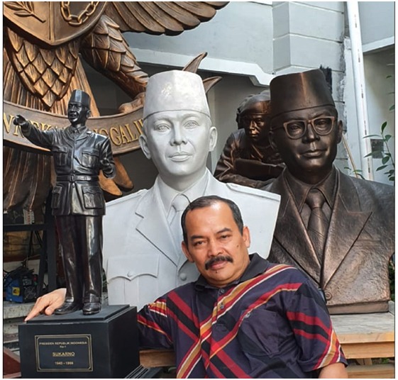 Yusman Maestro Seni Patung Indonesia – Foto : Muharyadi