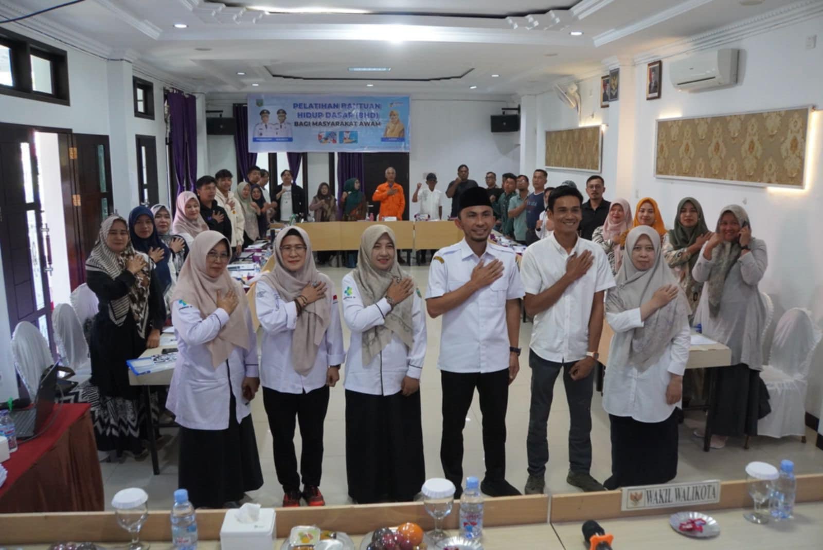 Dinas Kesehatan Beri Pelatihan Bantuan Hidup Dasar 30 Warga Padang Panjang Timur