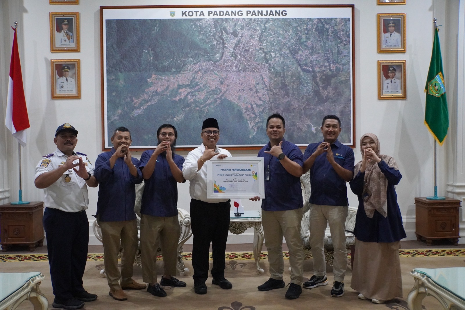 Padang Panjang Raih Penghargaan PLN atas Pelunasan Tagihan Listrik Penerangan Jalan Umum
