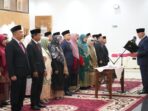 Pelantikan 25 Pejabat Manajerial, Gubernur Mahyeldi Ansharullah Tegaskan Komitmen Pelayanan Publik Pelantikan 25 Pejabat Manajerial, Gubernur Mahyeldi Ansharullah Tegaskan Komitmen Pelayanan Publik