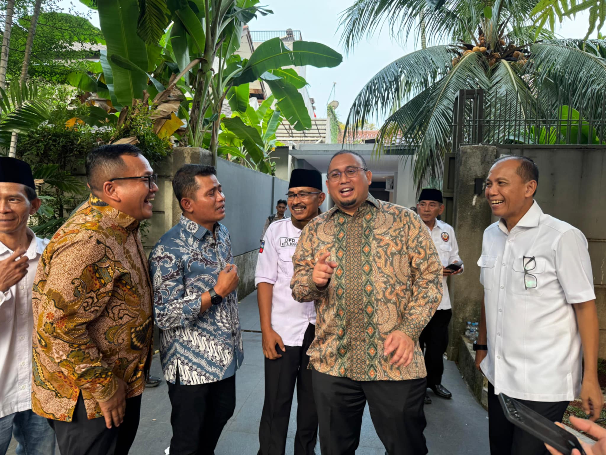 Bupati Solok Jon Firman Pandu Hadiri Peringatan HUT IKM ke - 9