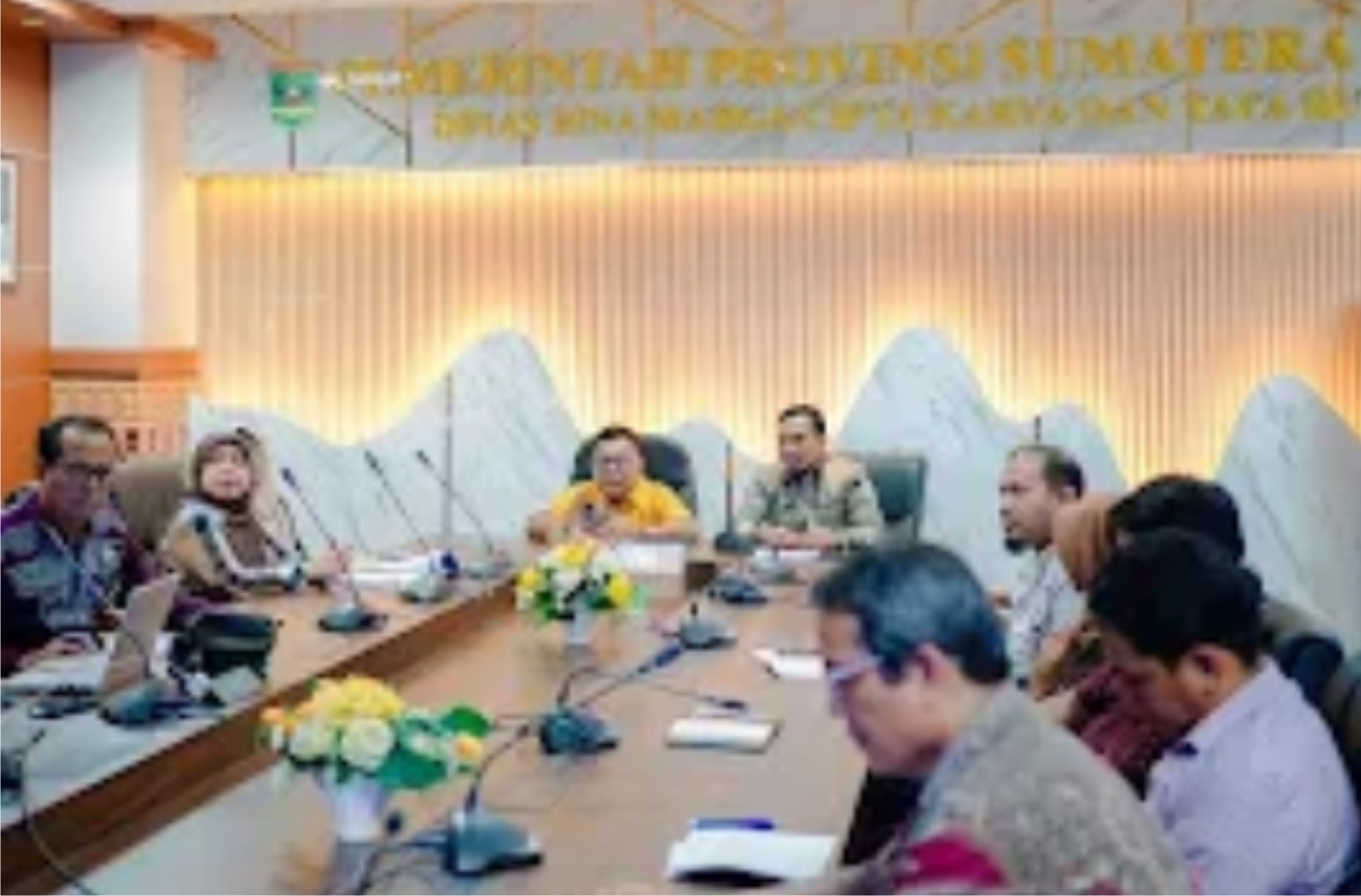 Wakil Bupati Solok Candra Rapat Lanjutan Trase Jalan Air Dingin. Solusi Jalan yang Lebih Aman