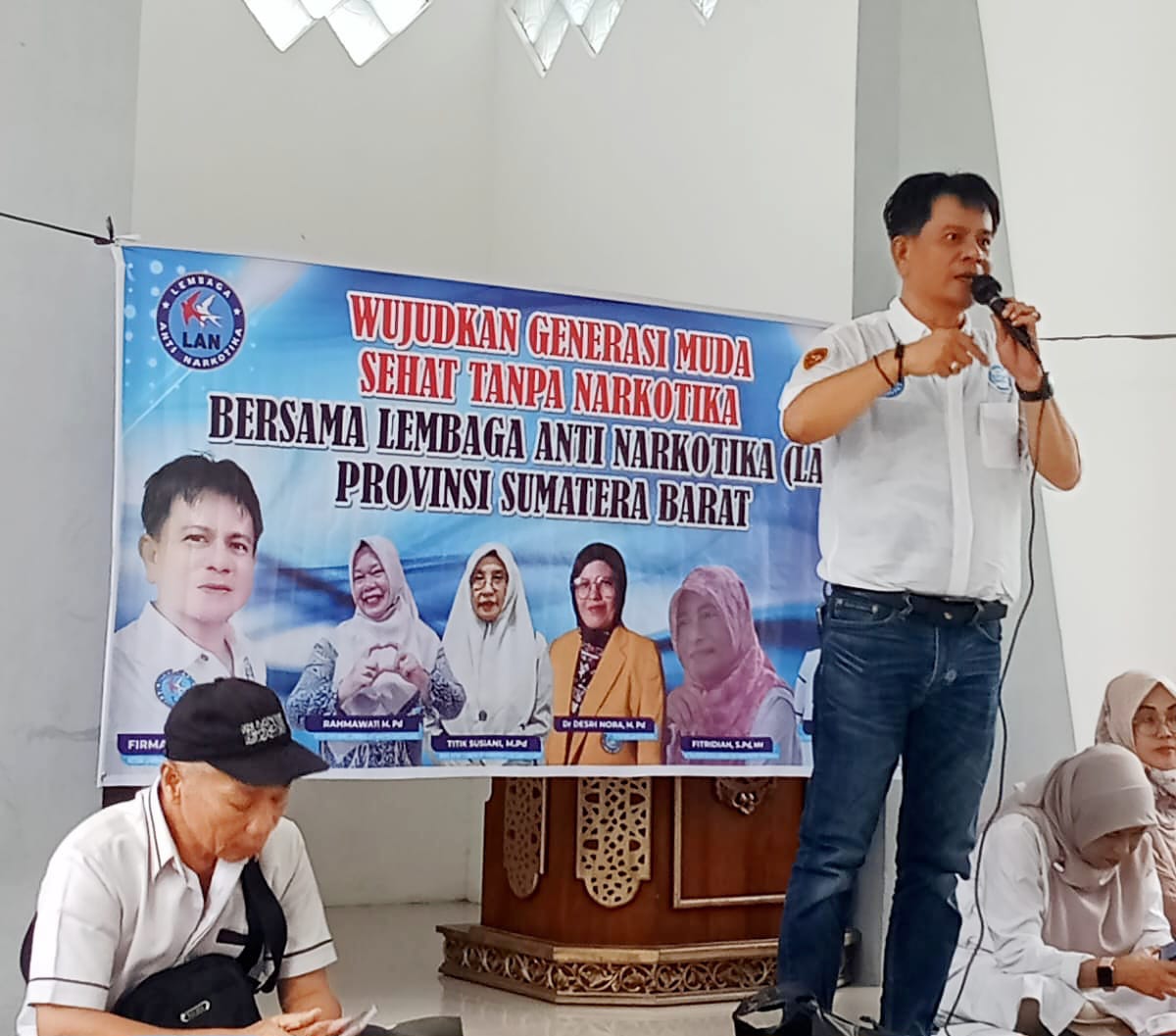 Lembaga Anti Narkotika Provinsi Sumatera Barat Sosialisasikan Bahaya Narkotika di Kanagarian Barung Barung Belantai