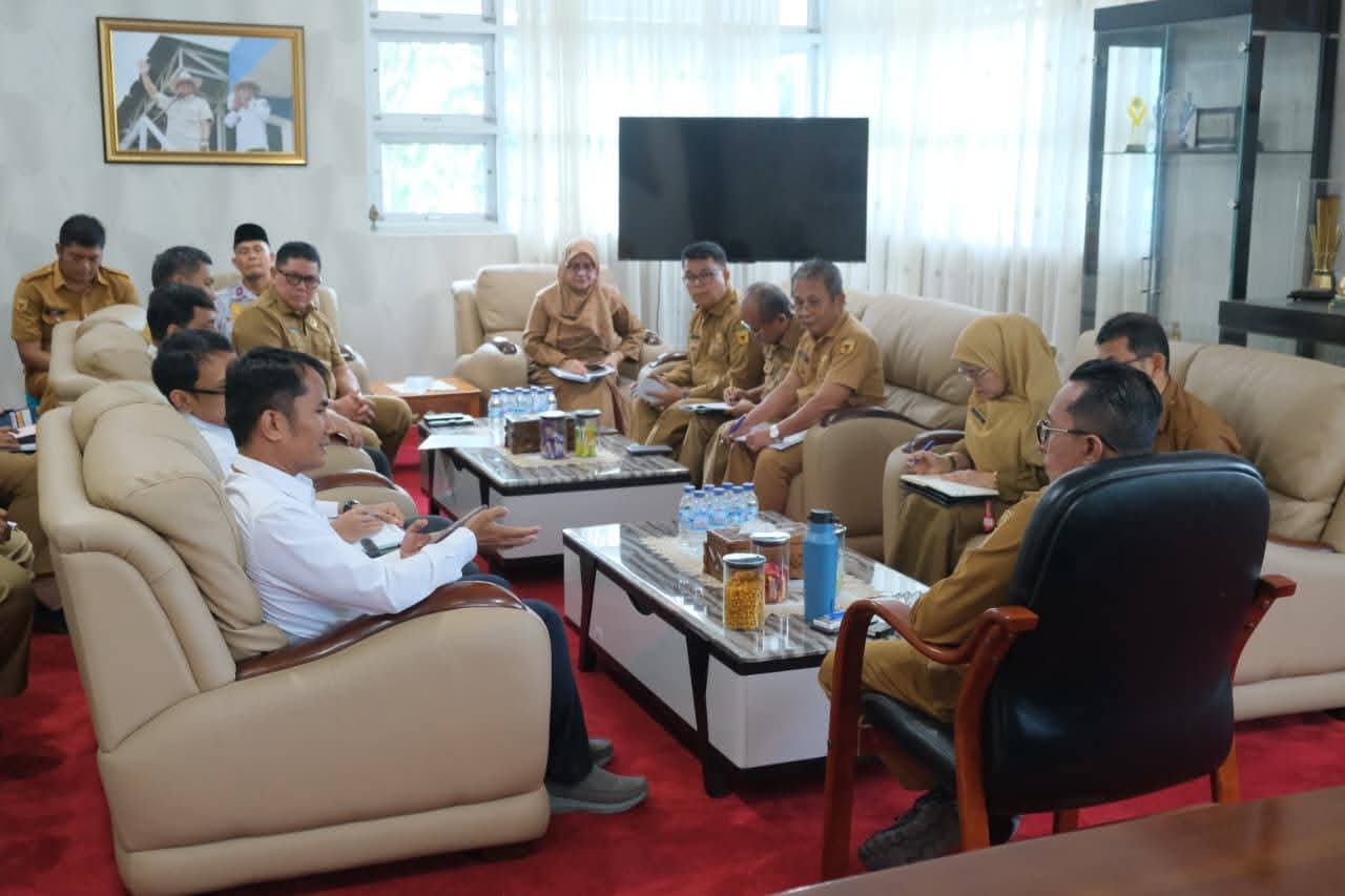 Exit Meeting Tim Pemeriksa, Bupati Eka Putra Tegaskan Komitmennya