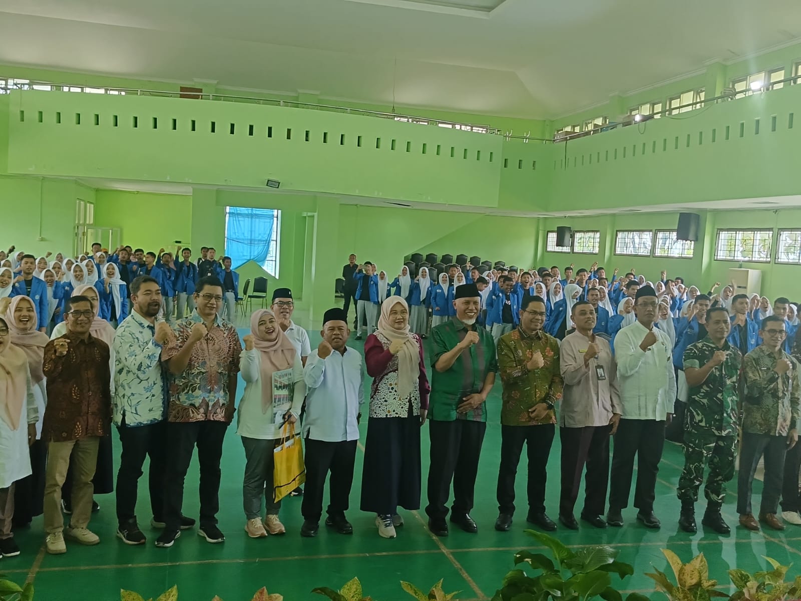 Gubernur Mahyeldi Ansharullah Peduli Pendidikan Tambahkan Ruang Kelas Baru SMAKPA Padang