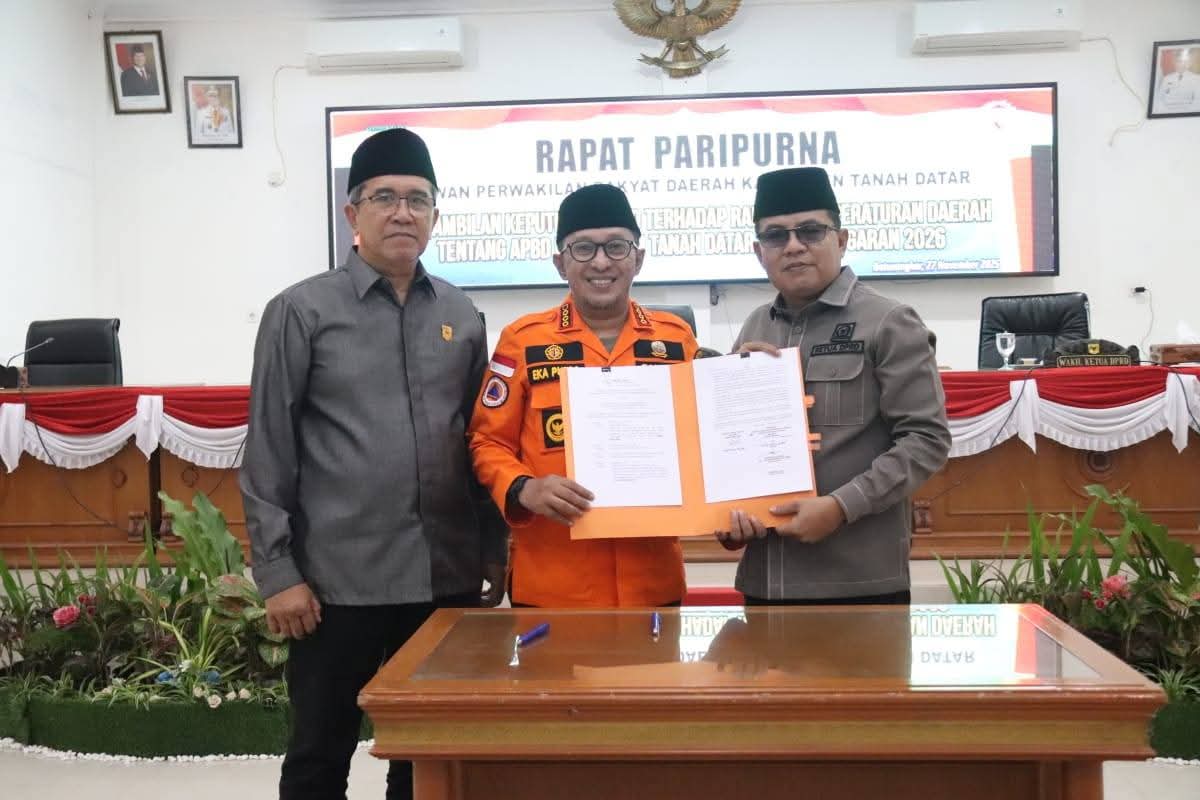Ranperda APBD Tanah Datar Tahun 2026 Disetujui jadi Peraturan Daerah
