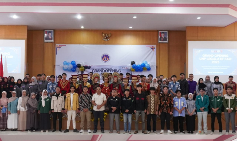Universitas Negeri Padang Legislative Fair 2025 Wadah Aspirasi dan Kreativitas Mahasiswa