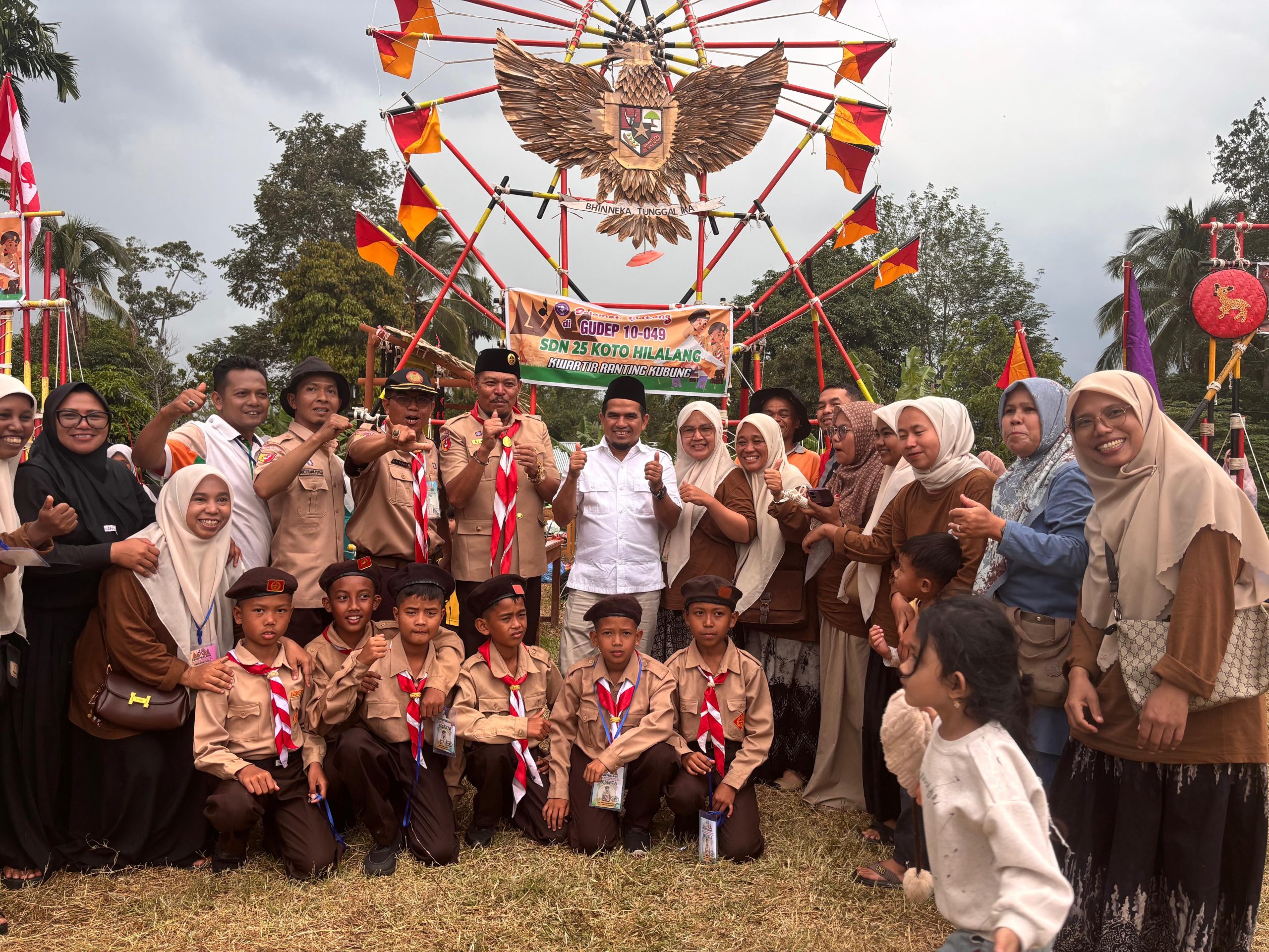 Wakil Bupati Solok Candra Tutup Gegipralang 2025, Tanamkan Semangat Karya dan Disiplin kepada 450 Pramuka Penggalang Kubung