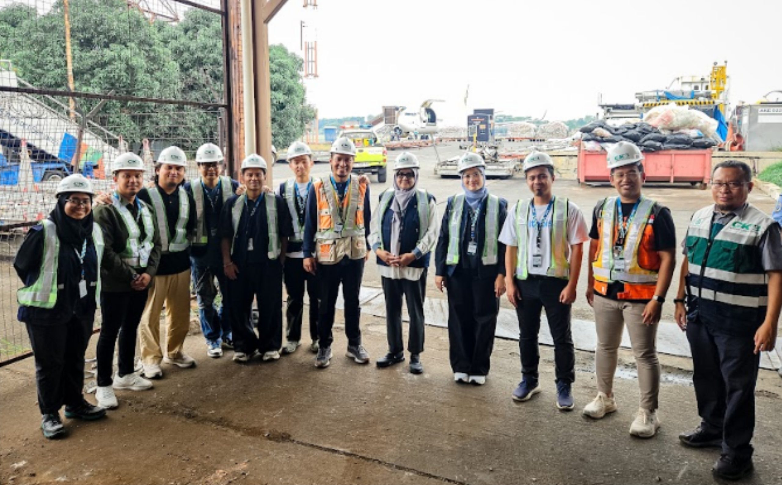 30 Ton Bantuan dan Dua Pesawat Charter Armada Kemanusiaan Berangkat dari Jakarta untuk Warga Sumatra