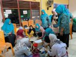 Dosen Universitas Negeri Padang Fakultas Ekonomi Departemen Pendidikan Ekonomi Gelar Pelatihan Parenting
