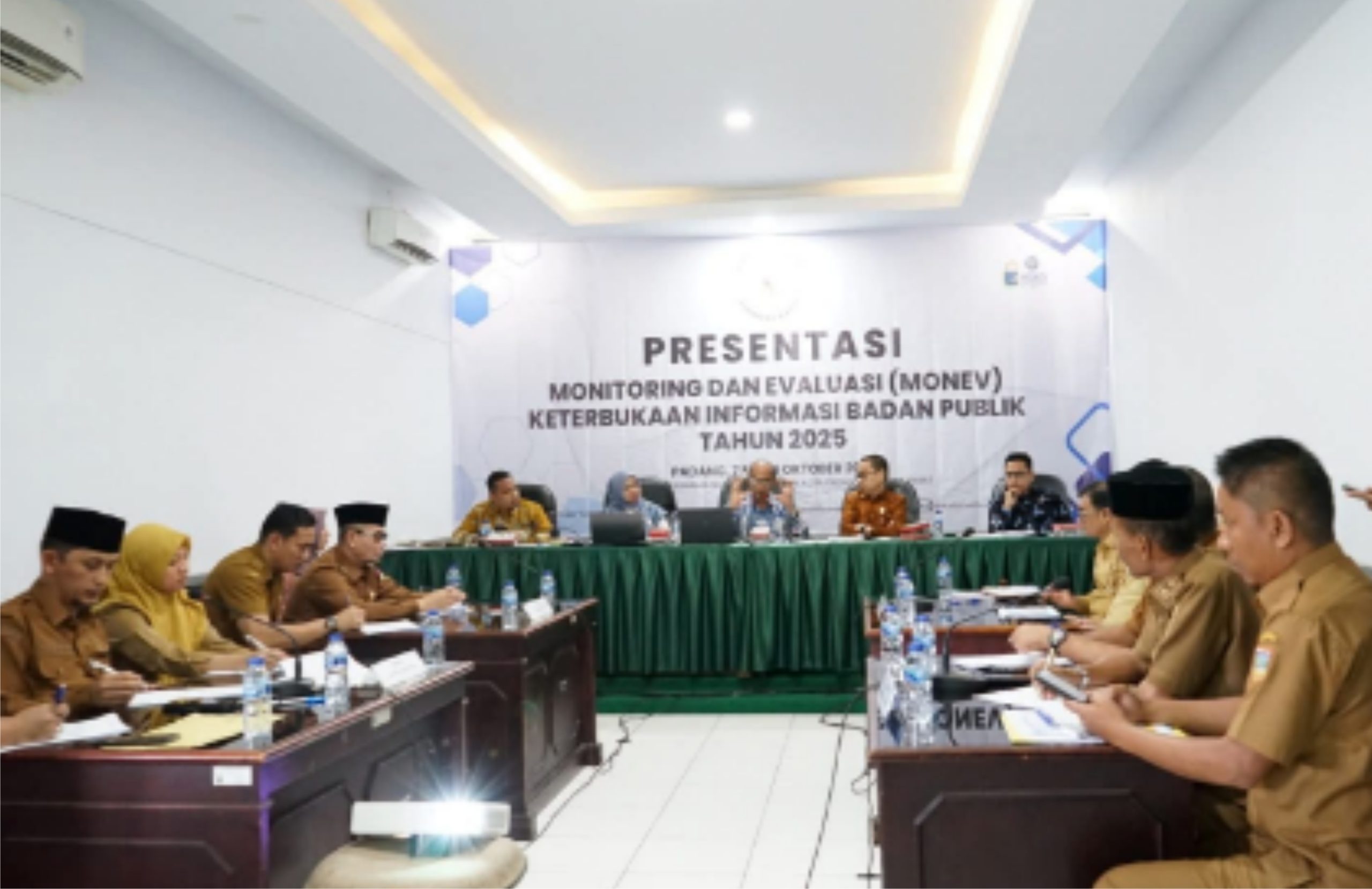 Pemerintah Kabupaten Solok Selatan Komitmen Wujudkan Keterbukaan Informasi Publik