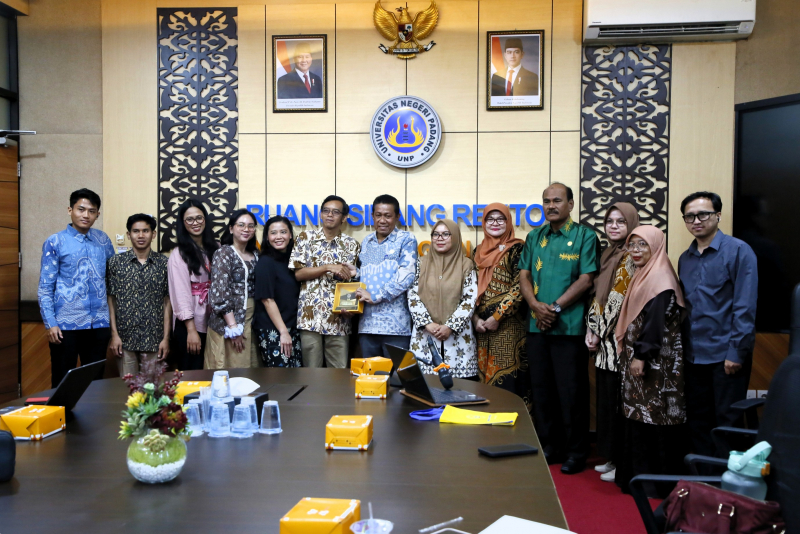 Universitas Negeri Padang Perkuat Komitmen sebagai Kampus Inklusif Pionir di Sumatera, Gandeng Komnas Disabilitas