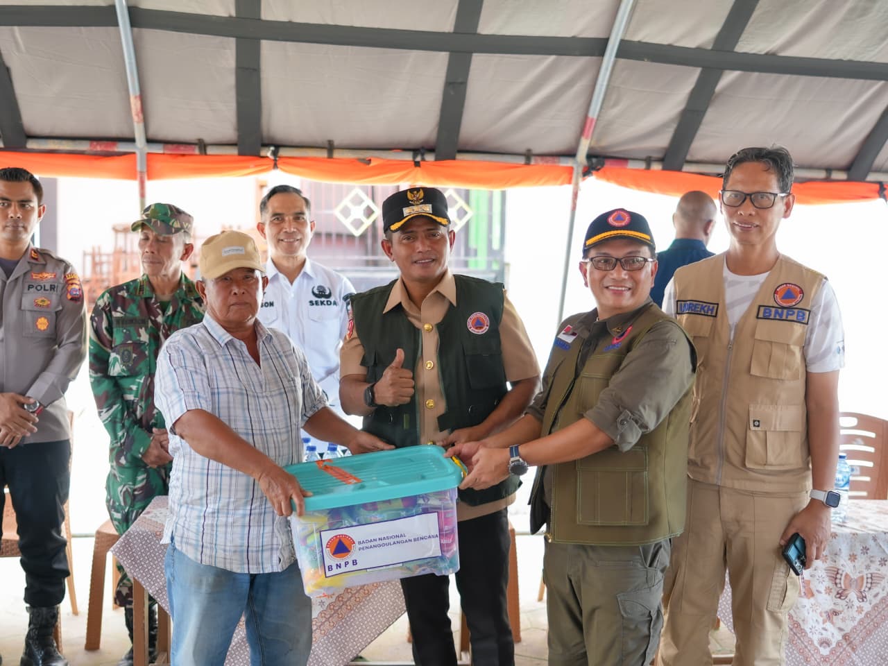 Bupati Solok Jon Firman Pandu Dampingi Sestama BNPB Rustian Tinjau Hunian Tetap di Saniang Baka dan Muaro Pingai