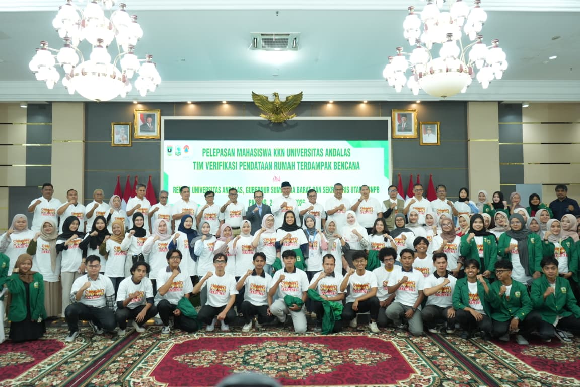 Gubernur Mahyeldi Ansharullah Lepas 400 Mahasiswa KKN Unand Verifikasi Rumah Terdampak Bencana di Sumbar