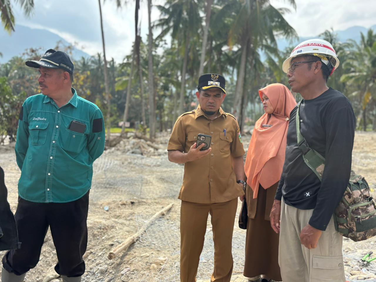 Wabup Solok Candra Pantau Langsung Normalisasi Batang Saniangbaka Antisipasi Banjir Susulan