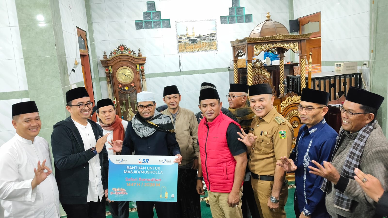 Bupati Solok Jon Firman Pandu Tekankan Literasi Media dan Dampak Ekonomi Program MBG dalam Safari Ramadhan di Sungai Nanam