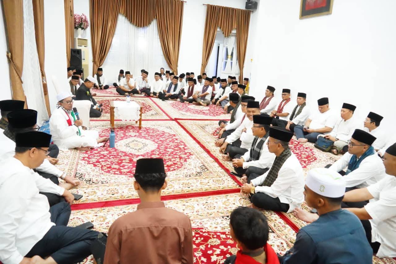 Pemerintah Kabupaten Tanah Datar Gelar Kajian Tasawuf Bagi Aparatur Sipil Negara