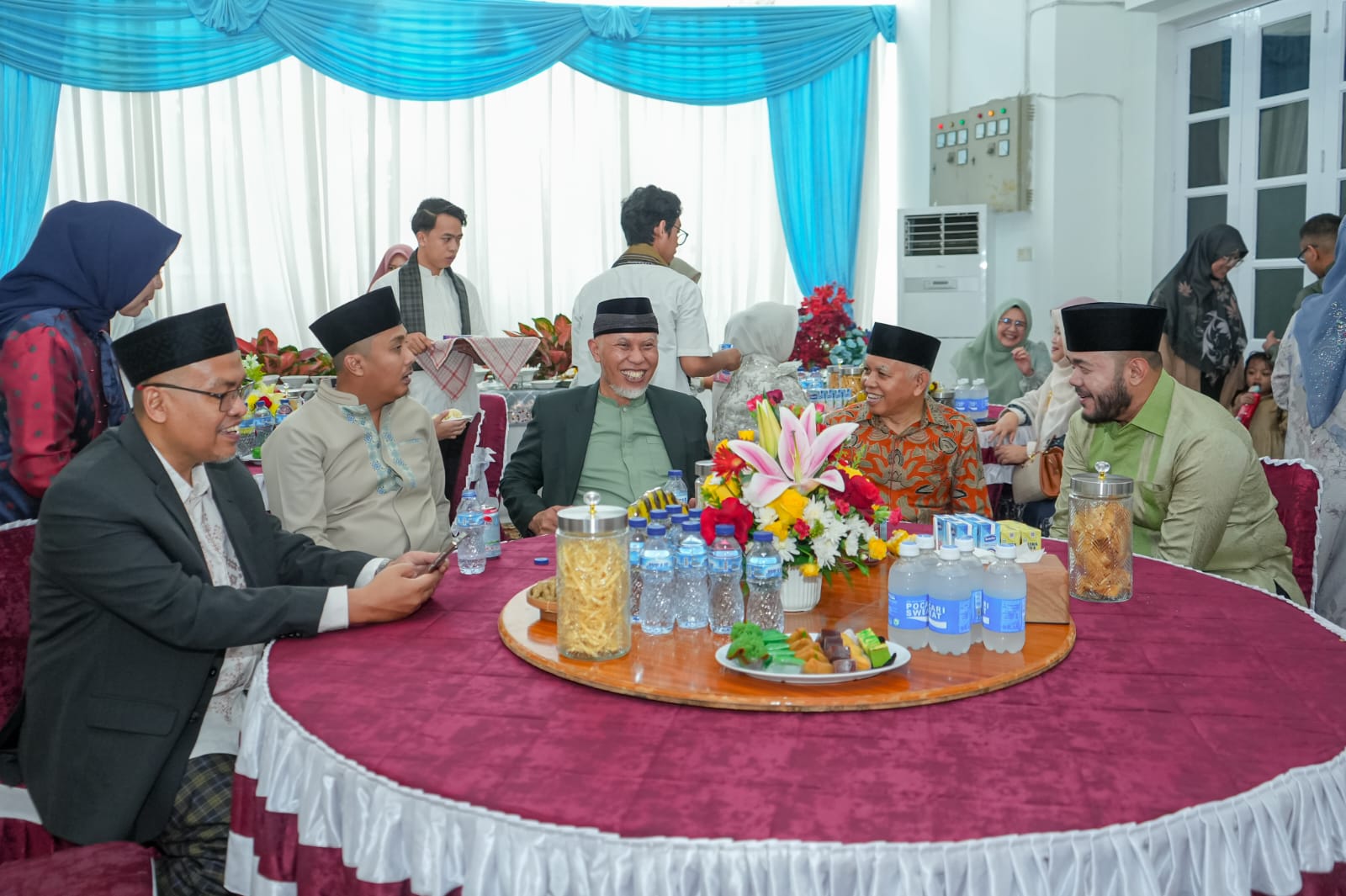 Gubernur Sumbar Mahyeldi Ansharullah Gelar Silaturahmi Idul Fitri, Pererat Kebersamaan dengan Masyarakat