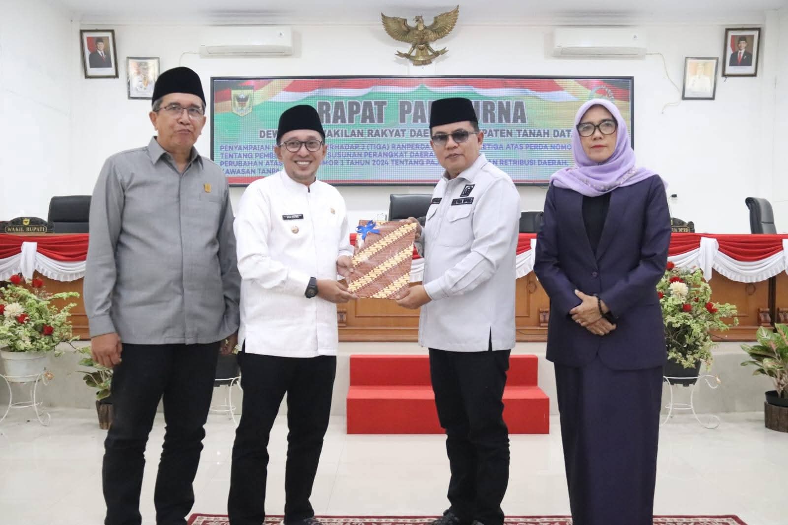 Sidang Paripurna DPRD Tanah Datar, Dua Ranperda Disetujui Diusulkan